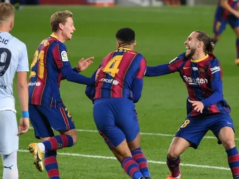 Barca đang sở hữu một quái thú đa năng nơi khu phòng tuyến