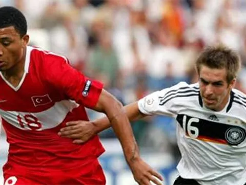 8 cầu thủ từng tham dự EURO 2008 vẫn còn tiếp tục thi đấu