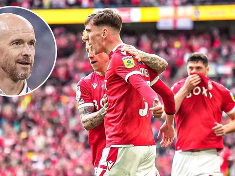 "Chứng kiến Ten Hag vung tiền, tôi chỉ muốn ra đi"