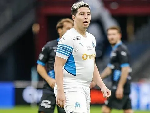 Samir Nasri để lộ hình ảnh gây sốc sau khi treo giày