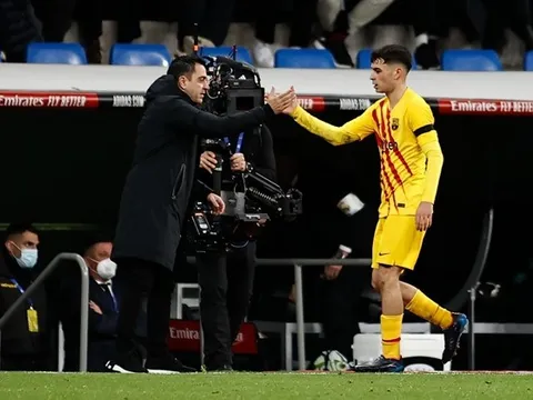 Pedri nói thẳng vấn đề của Barca mùa này