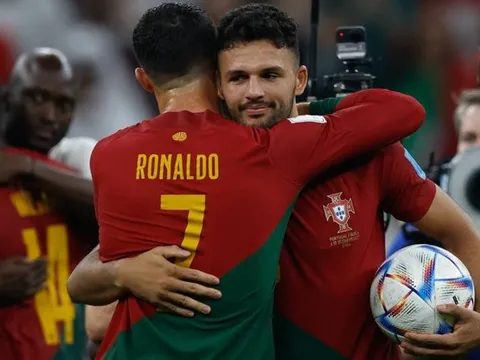 Đã đến lúc Cristiano Ronaldo nhường sân khấu cho lớp trẻ