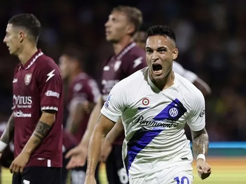 Phản ứng của Lautaro Martinez khi lập poker