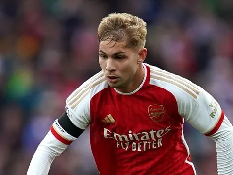 Ít được ra sân, sao trẻ Arsenal vẫn "đắt hàng" trên thị trường chuyển nhượng