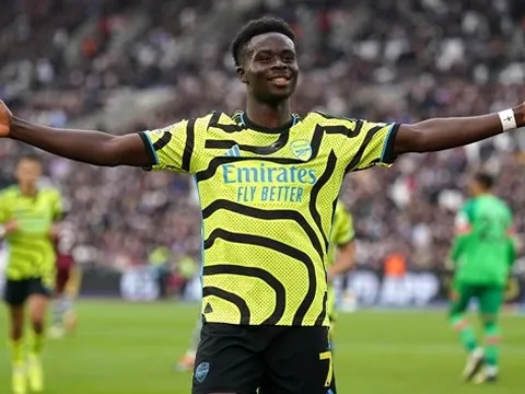 Bukayo Saka chia sẻ mục tiêu mới của bản thân