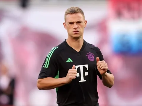 Joshua Kimmich phát cáu sau trận hòa với RB Leipzig