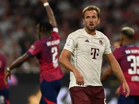 Đẳng cấp ngôi sao 100 triệu, Kane đập tan những lời chế giễu