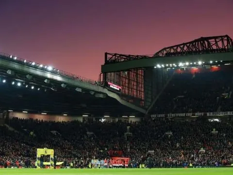 Cập nhật! 19 thành viên của Man Utd nhiễm COVID-19