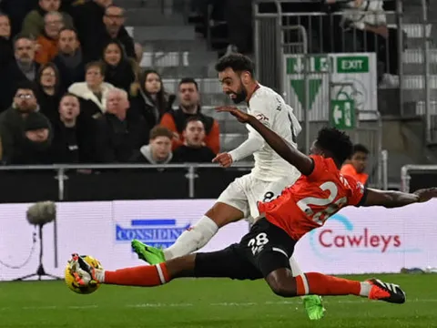 "Một ngày tồi tệ của Bruno trước khung thành đối thủ"