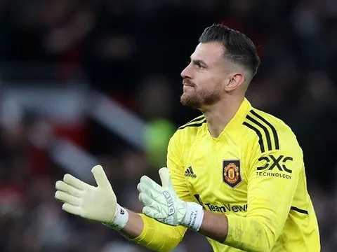 Rời Man Utd, "người thừa" chính thức phá vỡ im lặng