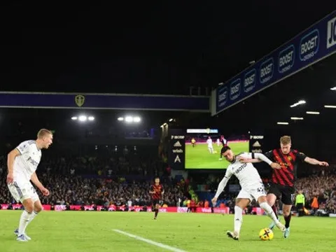 Pep Guardiola lên tiếng bảo vệ Xavi