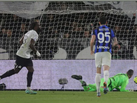 "Hãy công bằng với Mudryk"