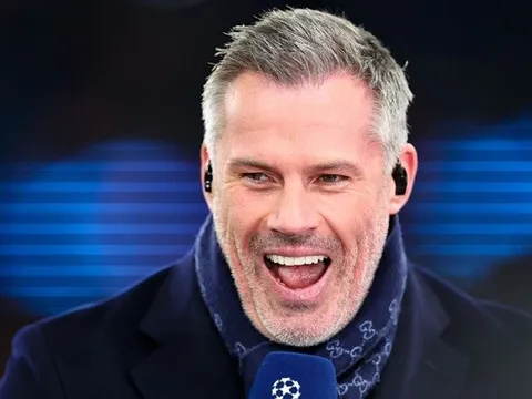 Man City đại thắng 7-0, Carragher lại được dịp 'xoáy' đại kình địch