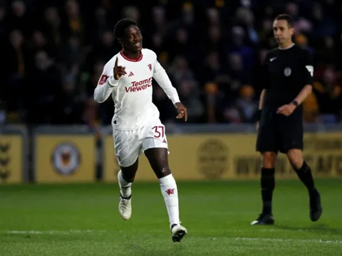 Micah Richards ca ngợi hết lời thần đồng Man Utd