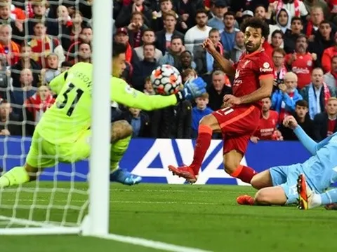 Jamie Carragher khuyên Liverpool làm một điều ở kỳ chuyển nhượng Đông
