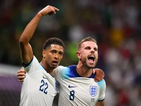 Chelsea muốn cướp Dybala, Mourinho phản ứng