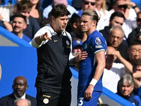 Thua Liverpool, Conor Gallagher chốt luôn tương lai