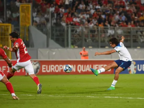 Ngoài Alexander-Arnold, Southgate có thêm một phát kiến thú vị