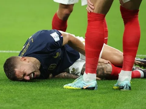 Mất World Cup, sao tuyển Pháp nghĩ đến chuyện giải nghệ