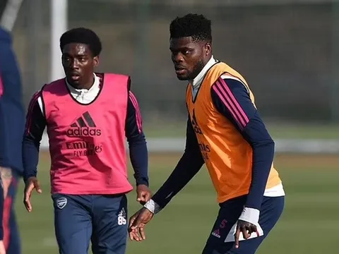 Arteta làm dấy lên dấu hỏi về Partey