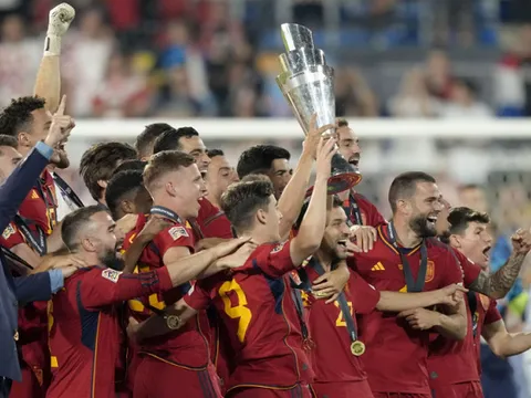 Top 10 đội tuyển theo BXH FIFA: Tam sư bứt phá, Hà Lan sa sút