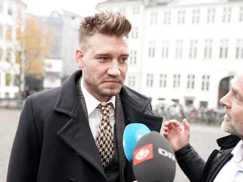 "Lord" Bendtner lại vướng vào vòng lao lý