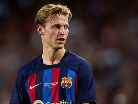 Barca đàm phán hợp đồng mới với De Jong