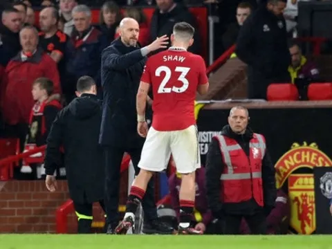 2 vấn đề cần Ten Hag giải quyết ở trận Everton