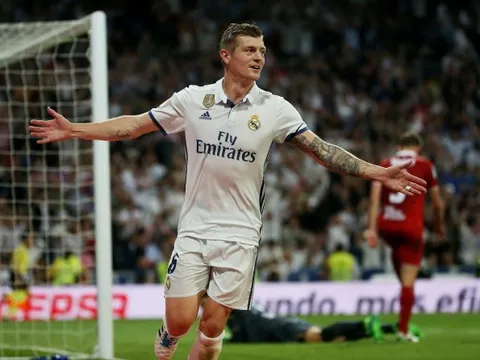 Tình cảnh trái ngược của Kroos - Modric