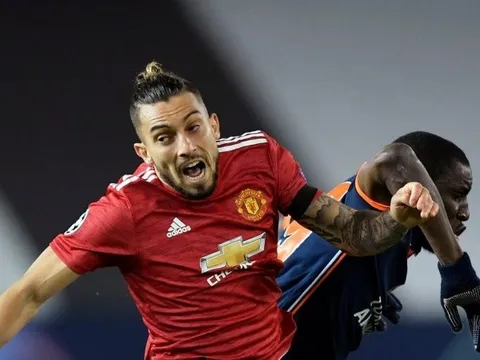 Phát hiện cầu thủ M.U siêu tệ, khiến Solskjaer tự thấy sai trước Wolves