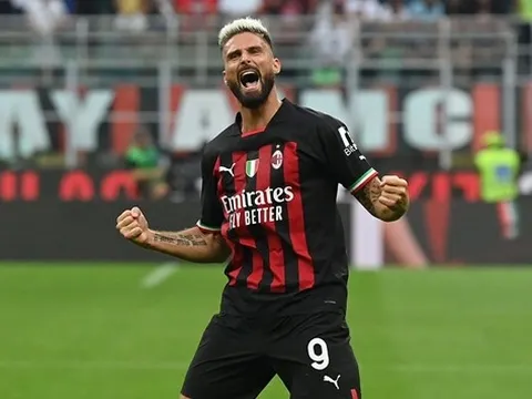 Olivier Giroud sẵn sàng đối đầu với Paris Saint-Germain