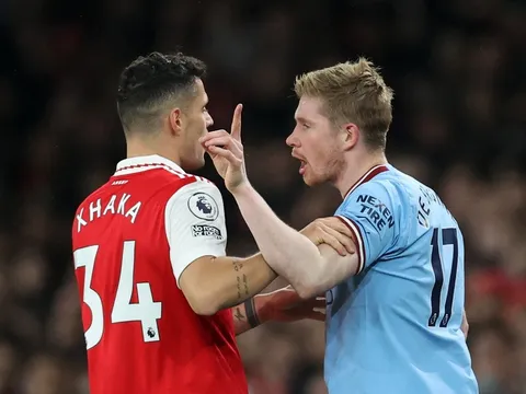 De Bruyne nêu lý do Ngoại hạng Anh khó nhằn hơn mọi năm