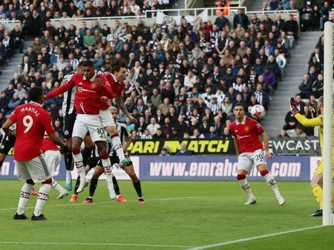 Chấm điểm Man Utd: Ba điểm 4; Nỗi nhớ Casemiro