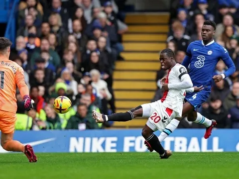 "Pha cản phá xuất sắc của Kepa, pha phòng ngự xuất sắc của Koulibaly!"