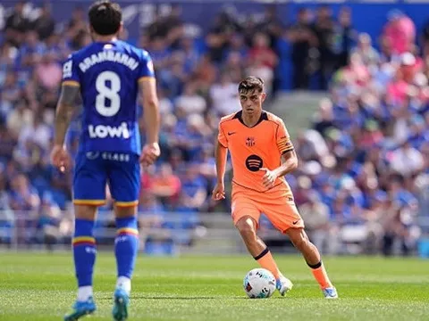 Nhạc trưởng Pedri chắp cánh cho cỗ máy Barcelona