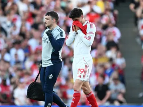 Les Ferdinand lo ngại Kai Havertz phải chia tay mùa giải sớm