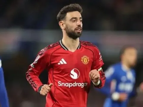 Rooney tin Bruno Fernandes đoạt giải Cầu thủ hay nhất năm
