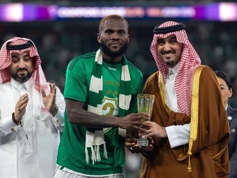 Franck Kessie đến châu Á không phải để dưỡng già