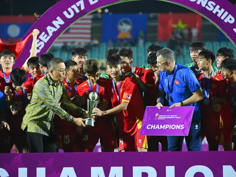 Fan Thái tranh cãi khi bóng đá Việt Nam thâu tóm Đông Nam Á