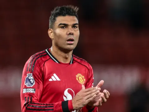 MU thực hiện cuộc thanh trừng 13 cầu thủ tại Old Trafford