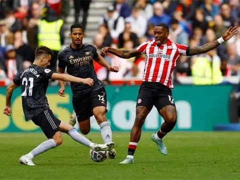 "Vào tháng 1, đội nào chiêu mộ cậu ấy sẽ có cơ hội vô địch EPL"