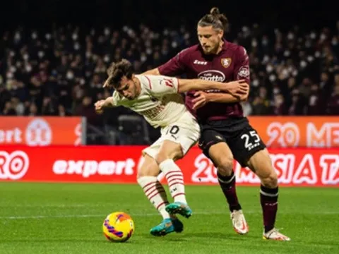 Arsenal nhận báo giá cho Van Dijk 2.0