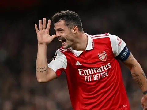Arteta có vấn đề về Xhaka cần giải quyết