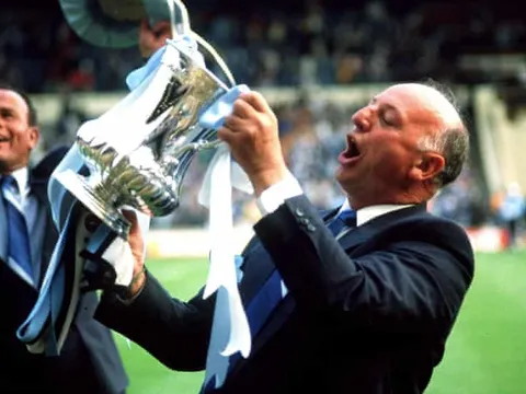 Huyền thoại giúp Chelsea vô địch Anh lần đầu tiên qua đời ở tuổi 85