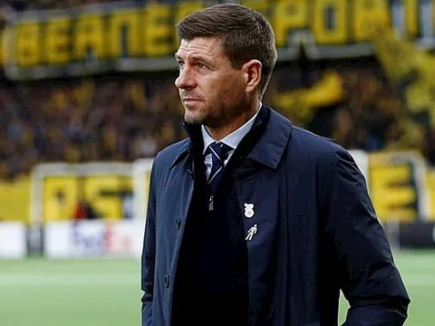 Được đồn dẫn dắt PSG, Gerrard bị chế nhạo