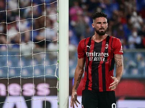Milan lãng phí hàng chục cơ hội, Giroud lên tiếng