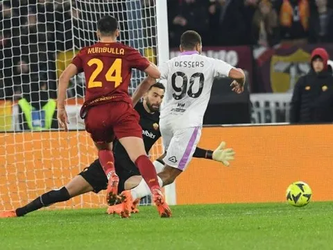 Thầy trò Mourinho nhận cú sốc ở Tứ kết Cúp Quốc gia