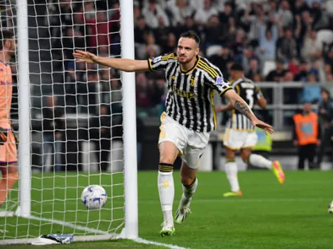 VAR hủy 2 bàn, Juventus nhọc nhằn vượt ải Fiorentina