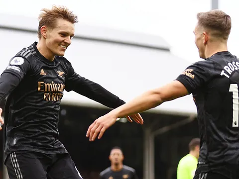 Tân binh Arsenal thiết lập kỷ lục khó tin ở Premier League