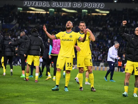 3 cái tên lừng danh giới chủ Qatar hứa chiêu mộ cho Man Utd